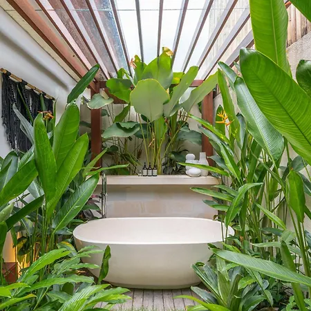 Villa Rosita - Stunning 5Br Villa - Sauna, Gym, Rice Field Views Ubud  Exterior photo