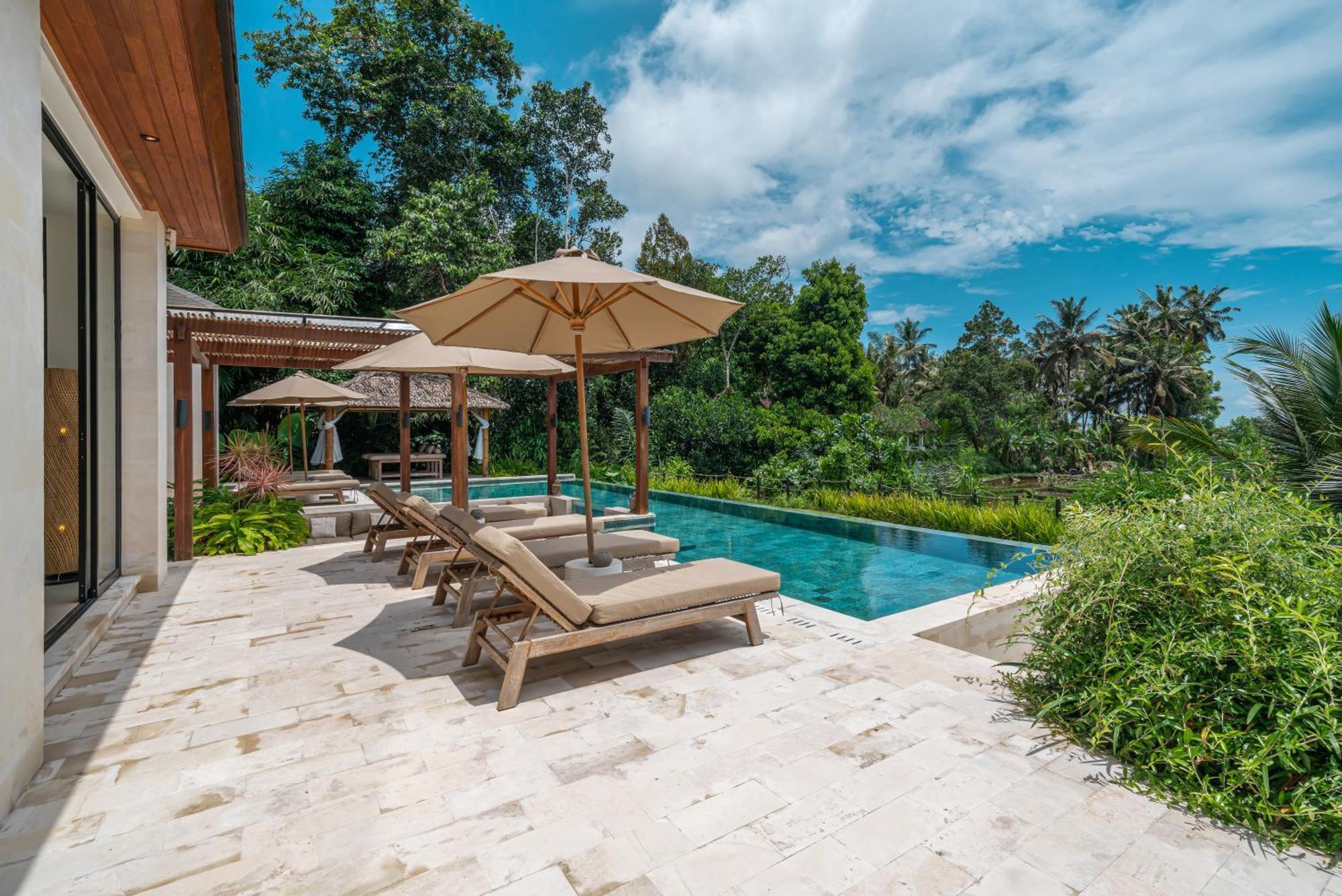 Rosita - Stunning 5br - Sauna, Gym, Rice Field Views Ubud (Bali)