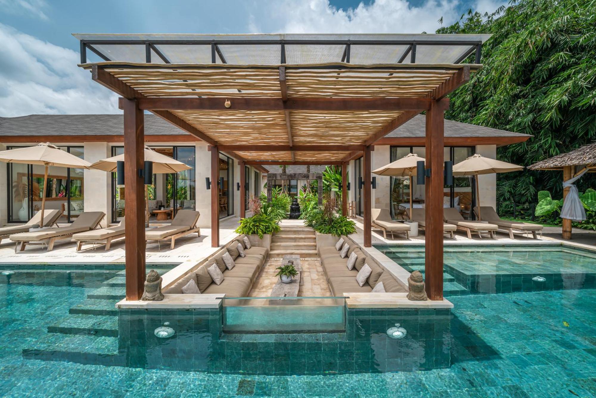 Rosita - Stunning 5br - Sauna, Gym, Rice Field Views Ubud (Bali)