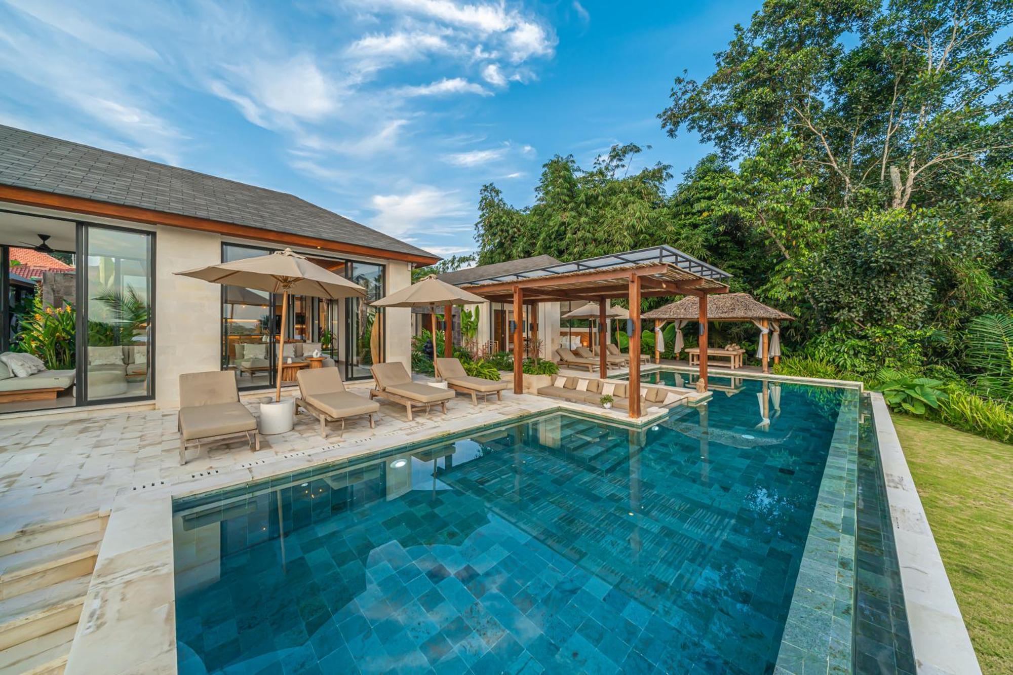 Villa Rosita - Stunning 5br - Sauna, Gym, Rice Field Views Ubud (Bali)