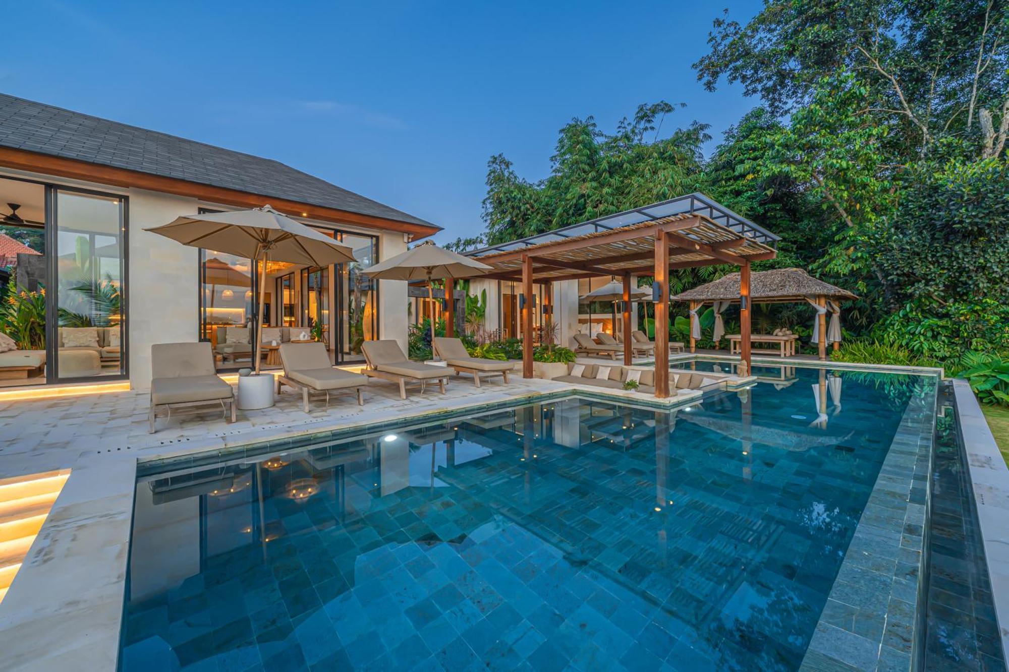 Villa Rosita - Stunning 5br - Sauna, Gym, Rice Field Views Ubud (Bali)