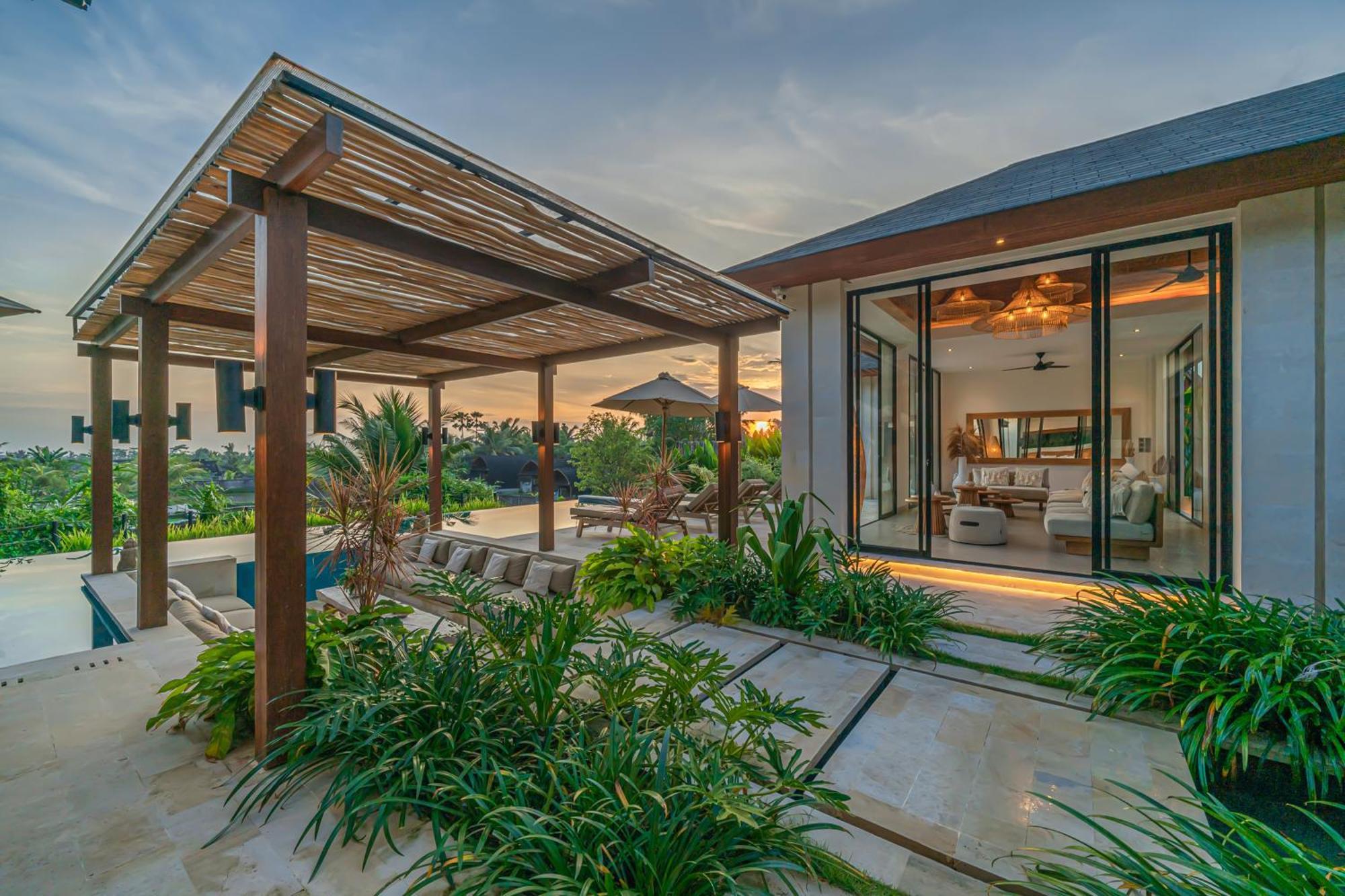 Rosita - Stunning 5br - Sauna, Gym, Rice Field Views Ubud (Bali)