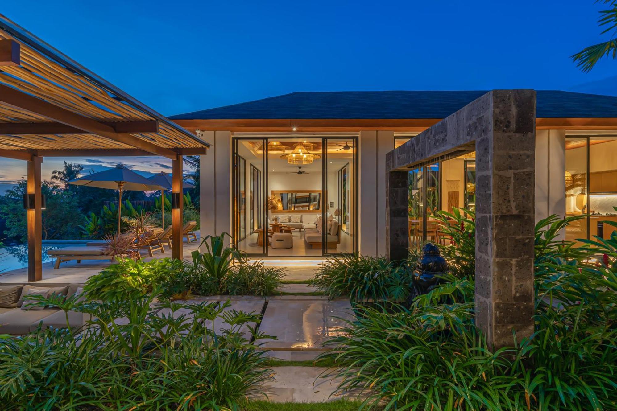 Rosita - Stunning 5br - Sauna, Gym, Rice Field Views Villa Ubud (Bali)