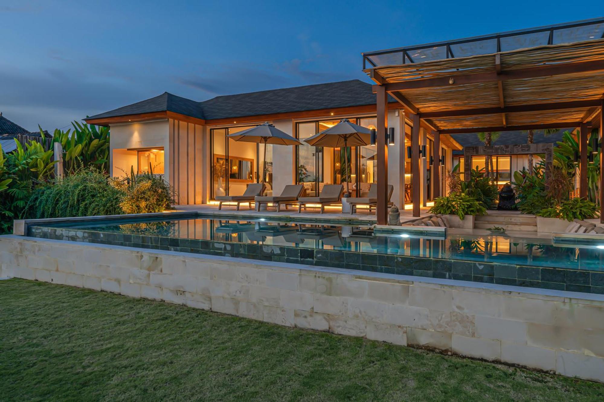 Rosita - Stunning 5br - Sauna, Gym, Rice Field Views Villa *