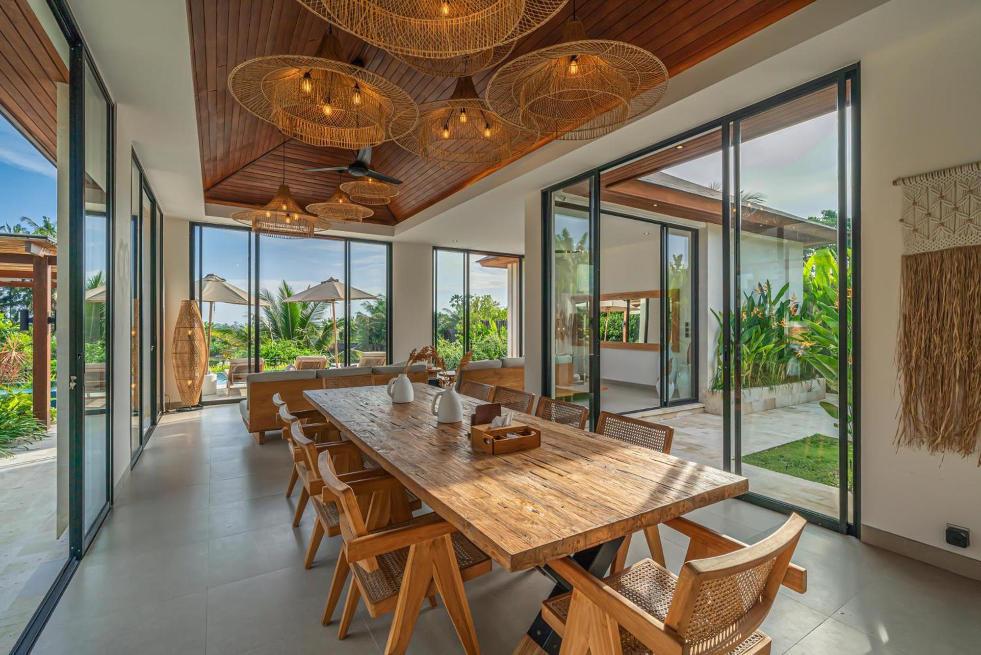 Villa Rosita - Stunning 5br - Sauna, Gym, Rice Field Views *