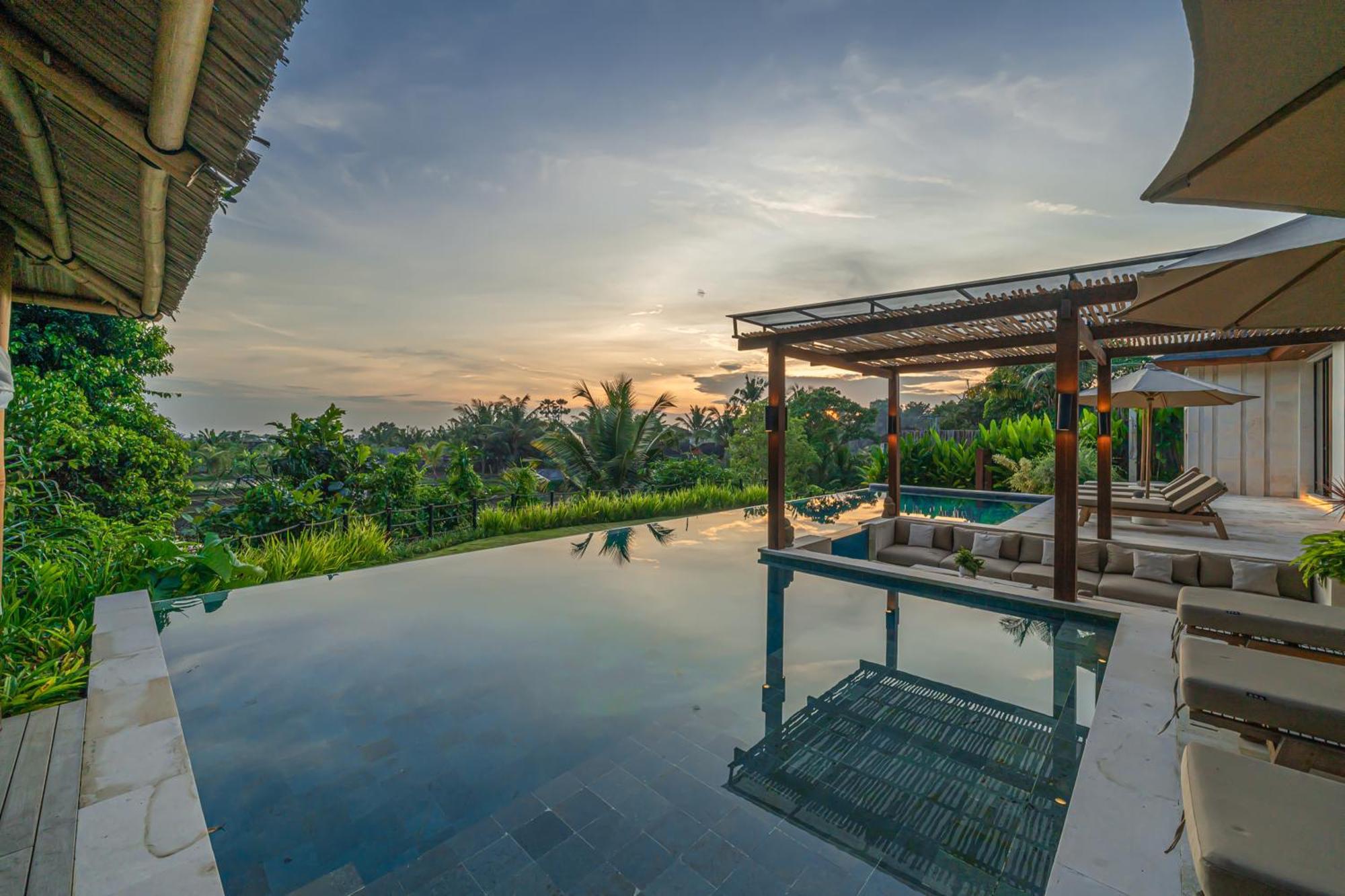 Villa Rosita - Stunning 5br - Sauna, Gym, Rice Field Views